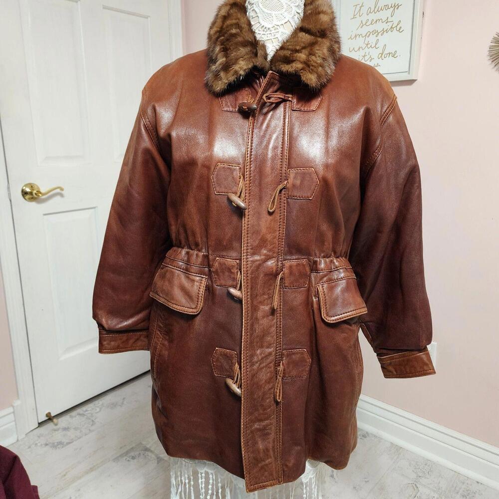 EUC Belisian VINTAGE toggle zip fur and leather coat jacket fur liner remove